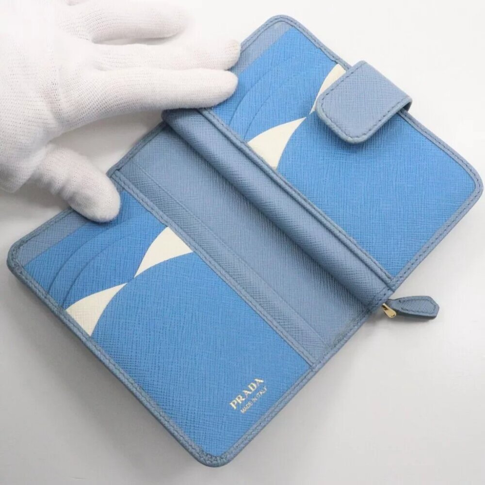 PRADA Bi-Fold Wallet ASTRALE light blue Safiano Women - Picture 8 of 10